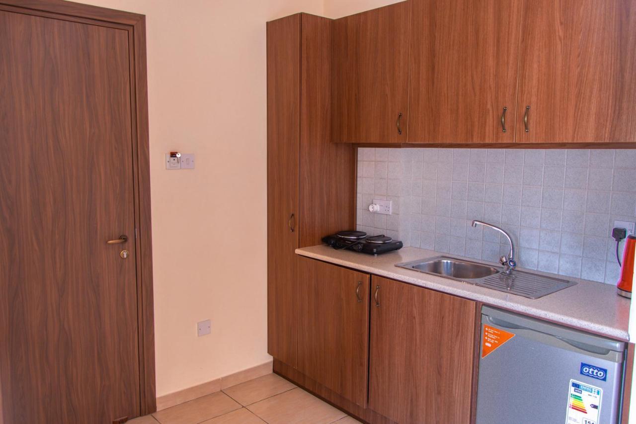 Apartmán Lakis Court Larnaca Exteriér fotografie